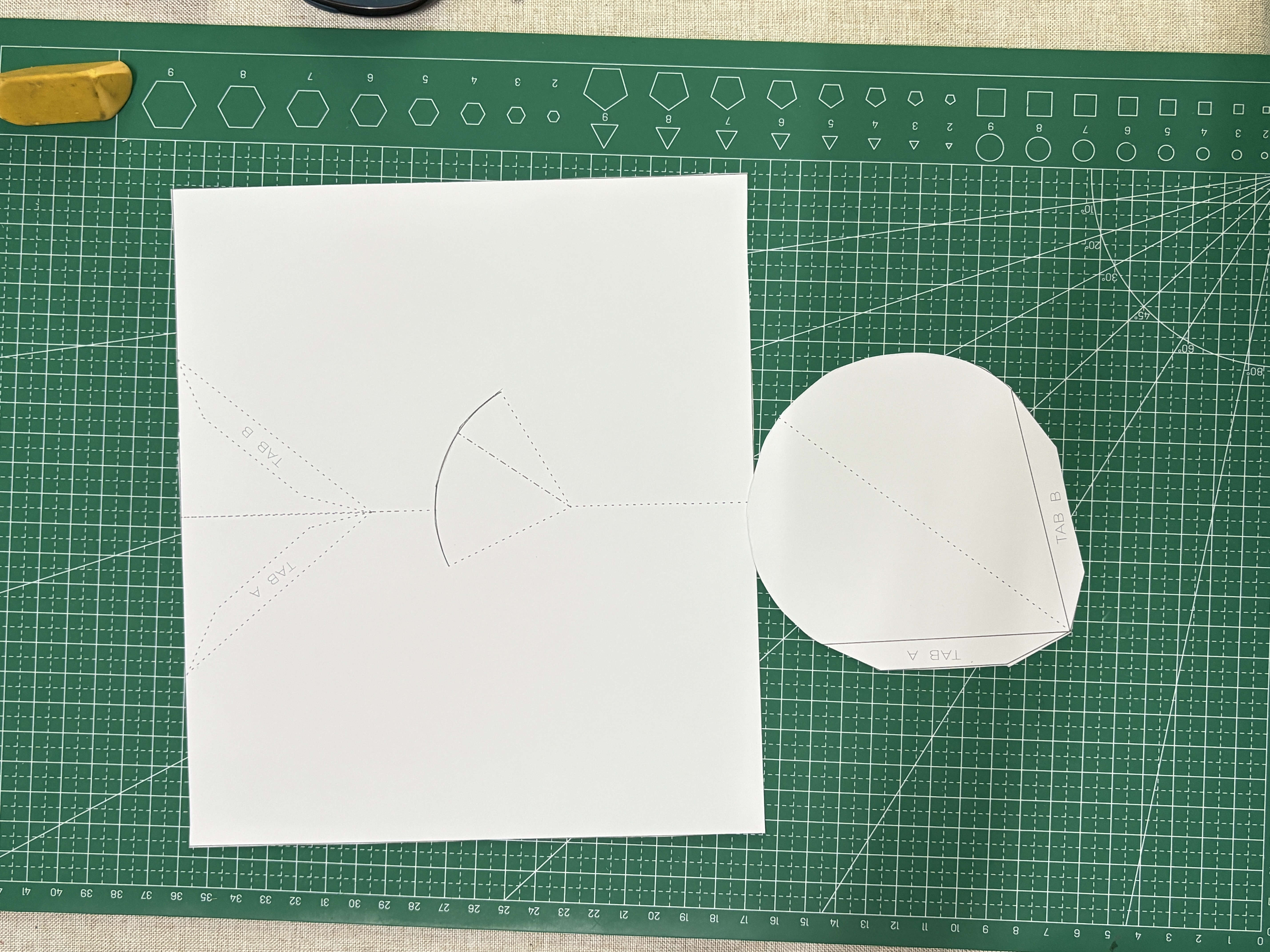 步骤 2 绘制并构建V型折叠结构