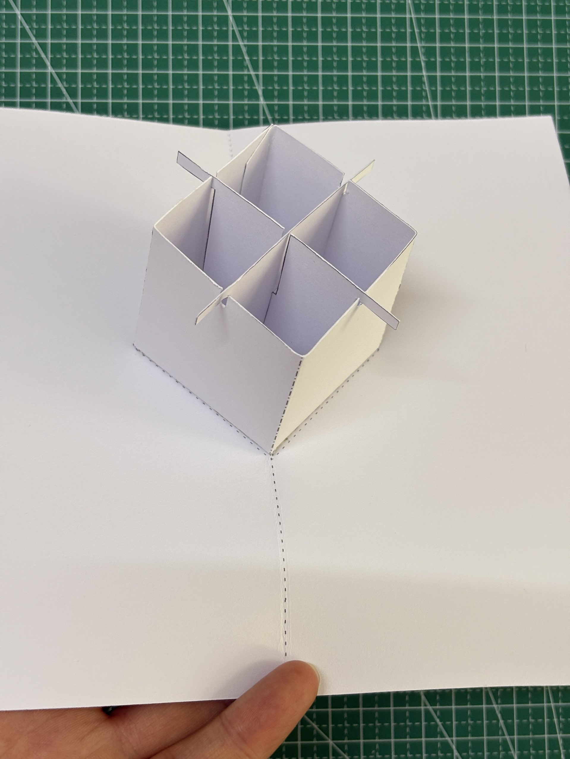 Step 3 assemble the crossed-plane V-fold structure